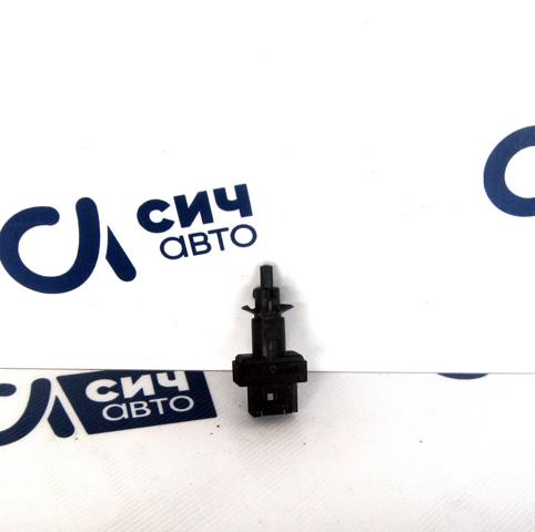 Датчик включення зчеплення A0065451014 MERCEDES