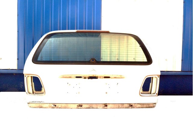 Задня ляда A2107400305 MERCEDES