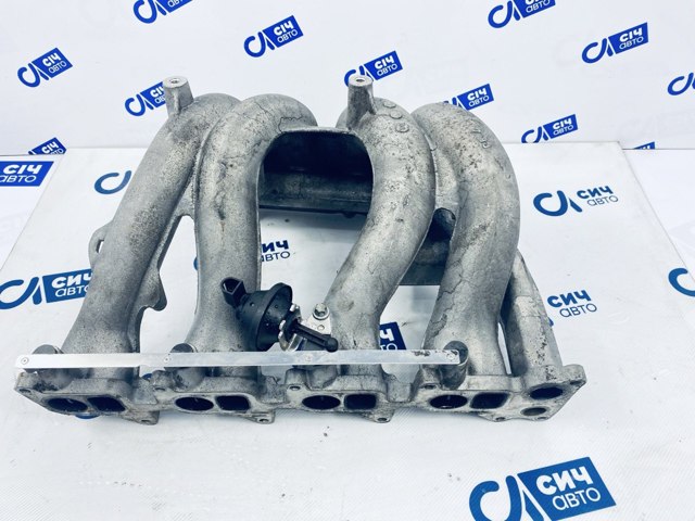 Колектор впускний A6110901537 MERCEDES