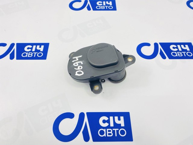 Клапан приводу заслінок впускного колектора A6111500694 MERCEDES