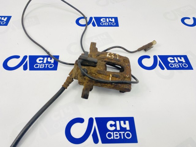 Задній гальмівний супорт лівий A6394200883 MERCEDES