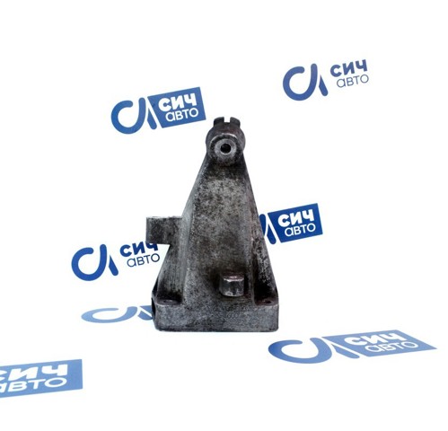 Кронштейн подушки (опори) двигуна, правої A6462230304 MERCEDES