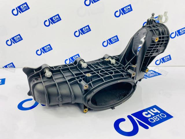 Колектор впускний A6510903037 MERCEDES