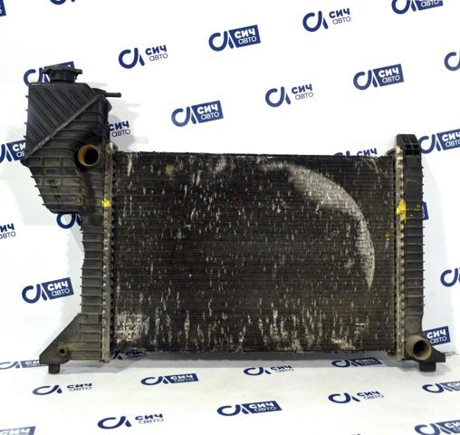 Радіатор двигуна A9015003100 MERCEDES