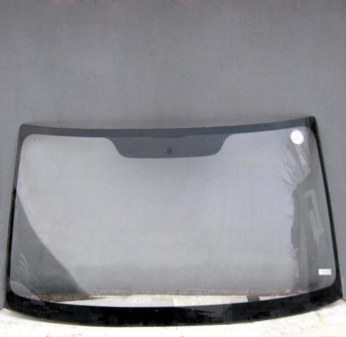 Переднє скло A9066700901 MERCEDES