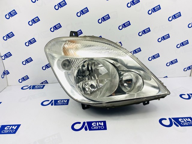 Основна фара - вставка A9068200261 MERCEDES