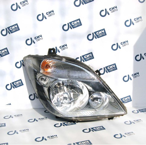 Фара правая A9068200461 MERCEDES