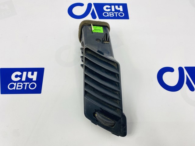Решітка повітропровода ліва A9068300254 MERCEDES