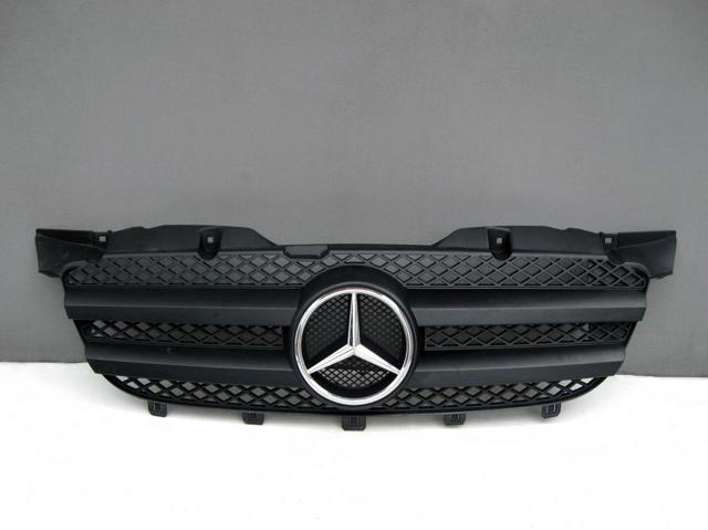 Решітка радіатора A9068800385 MERCEDES