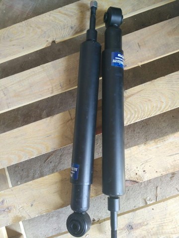 Амортизатор передній 443243 KAYABA