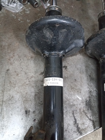 Стійка передня права 51605S2HG03 HONDA