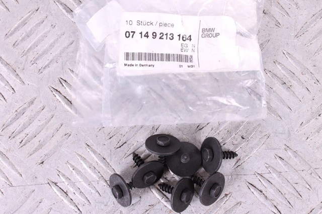 Болт головки блока циліндрів 07149213164 BMW