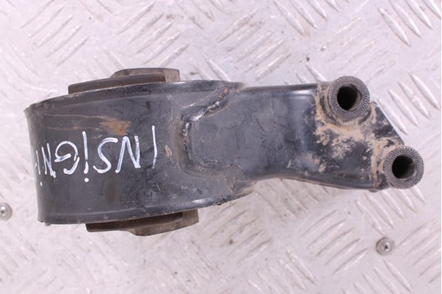Задня подушка двигуна 13228303 OPEL