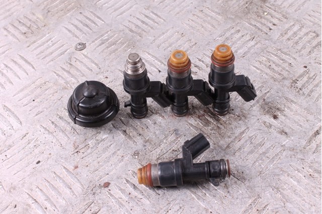 Форсунки електромагнітні 16450R40A01 HONDA