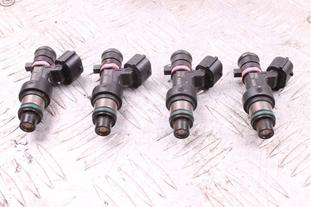 Форсунка дизельна в зборі, розпилювач + тримач 166009HP0A NISSAN