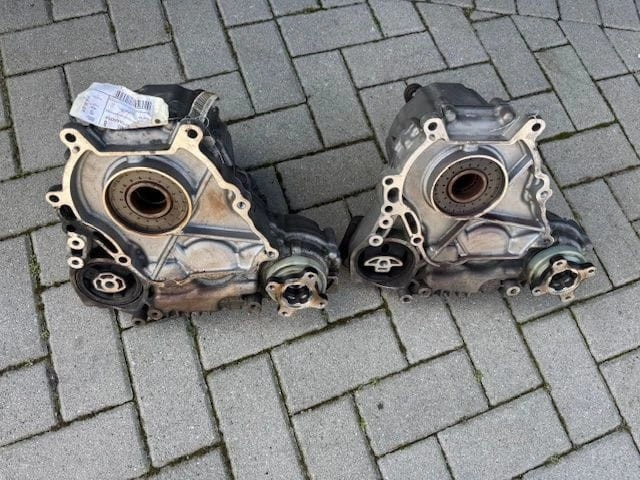 Коробка роздавальна в зборі 27107505374 BMW