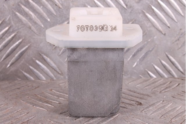 Резистор обігрівача 2722670T03 NISSAN