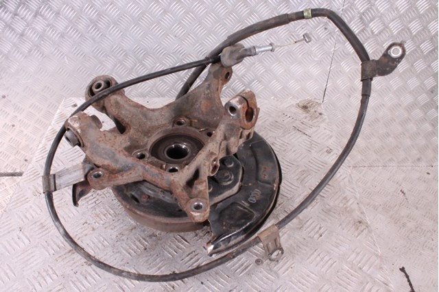 Цапфа - поворотний кулак задній, правий 28411FG041 SUBARU