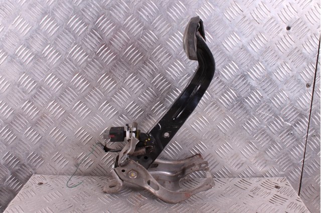 Педаль гальма 32800C1100 HYUNDAI