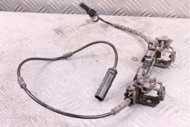 Датчик АБС (ABS) задній 34526791225 BMW