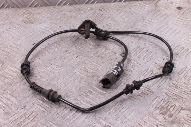 Датчик АБС (ABS) задній 39002173 GM