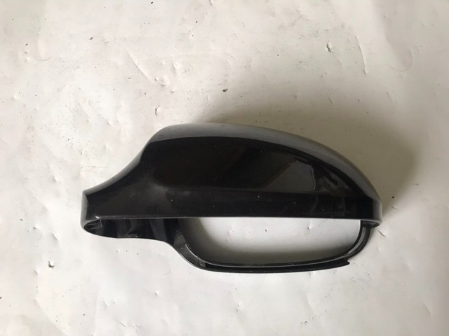 Накладка/кришка дзеркала заднього виду, ліва 3C0857537A VAG