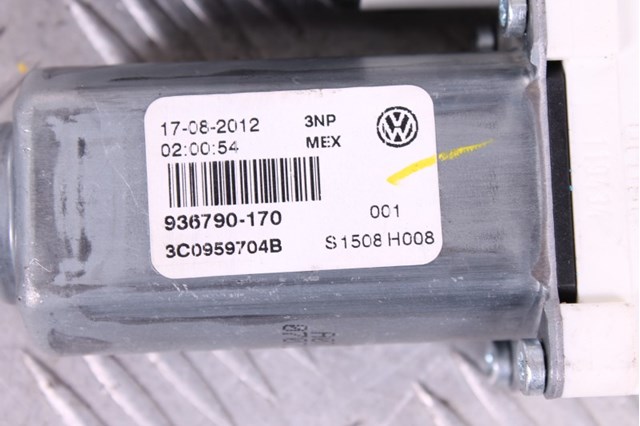 Двигун склопідіймача двері передньої, правої 3C0959704B VAG