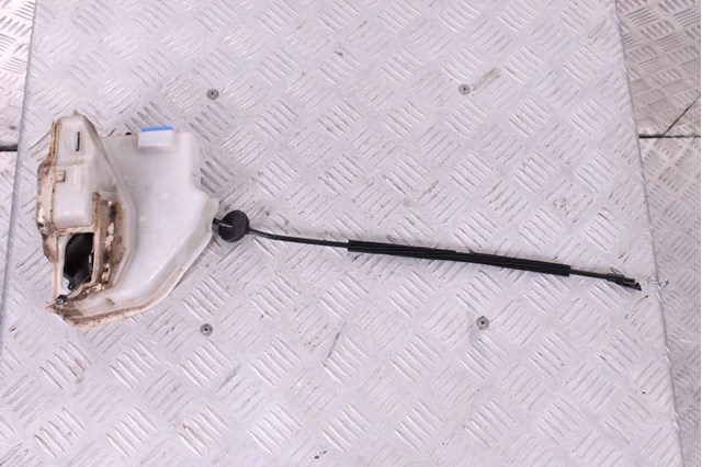 Замок водійських дверей 3D2837015 VAG