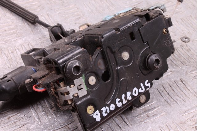Замок двері правої передньої 3D2837016 VAG