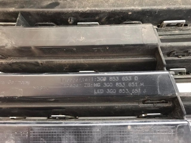Захисна решітка радіатора 3G0853651 VAG