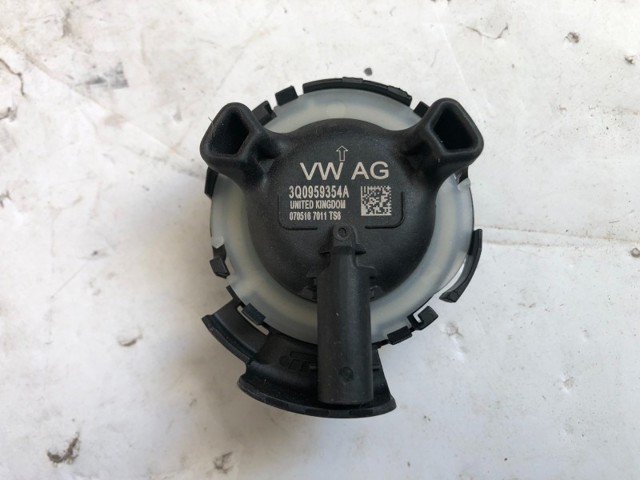 Датчик Айрбег передній 3Q0959354A VAG