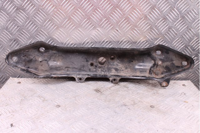 Балка кріплення коробки передач 41011AL010 SUBARU