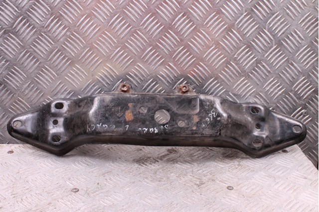 Кріплення кпп 41021AC381 SUBARU
