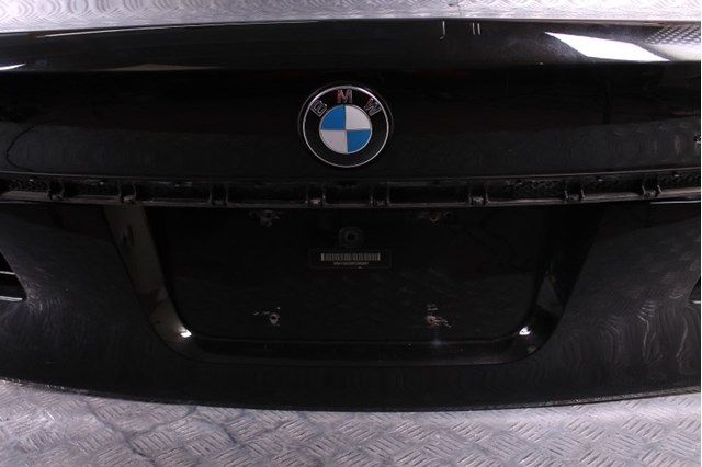 Кришка багажника кузова 41627172332 BMW