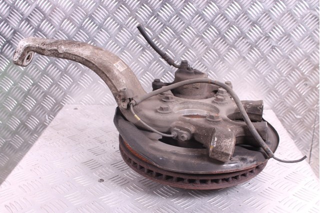 Маточина задня 4241030040 TOYOTA