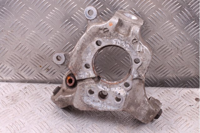 Цапфа поворотного кулака 430191AA0A NISSAN