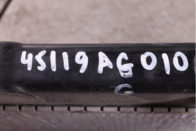Радіатор охолодження двигуна 45119AG010 SUBARU