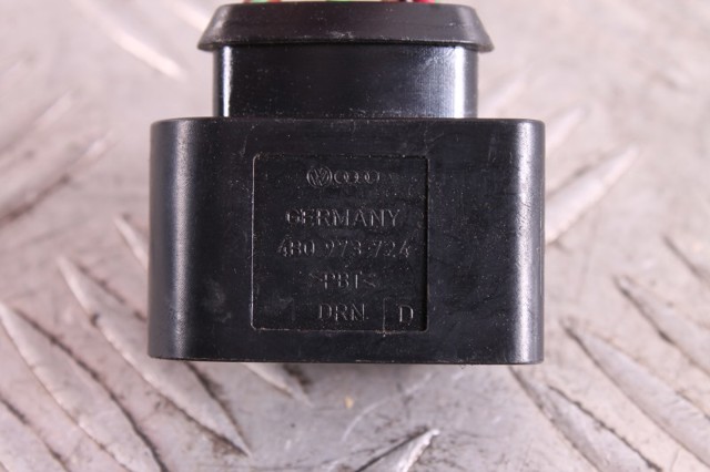 Роз'єм (фішка) котушки запалювання 4B0973724 VAG