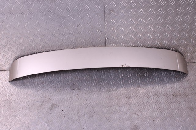 Спойлер задніх дверей 4L0827933GRU VAG