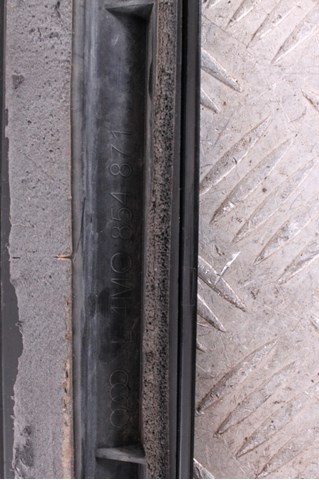 Накладка задніх 3-х/5-х дверей, лівих 4M0854871A5FQ VAG