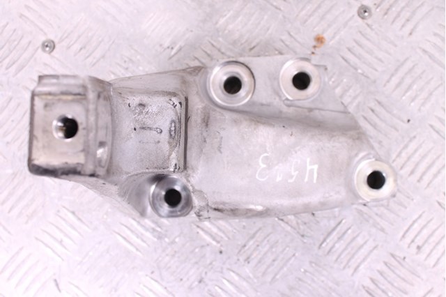 Кронштейн подушки (опори) двигуна, задньої 50610TA1A00 HONDA