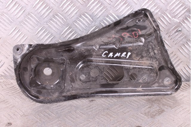 Кронштейн передньої балки 5103533030 TOYOTA