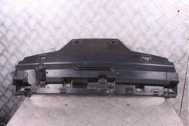 Кронштейн бампера заднього, центральний 51127256921 BMW