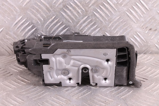 Замок водійських дверей 51217281931 BMW