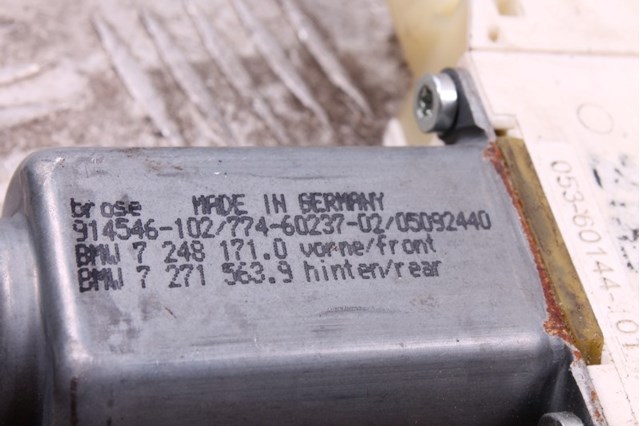 Мотор склопідйомника дверей передніх, лівих 51337271563 BMW