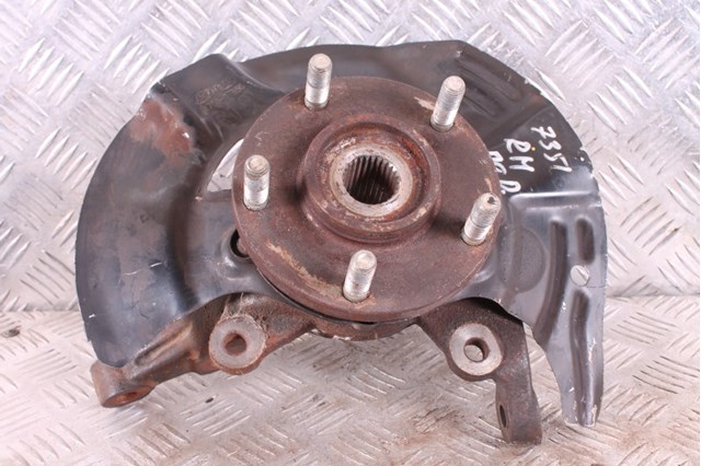 Маточина переднього колеса 5175039603 HYUNDAI