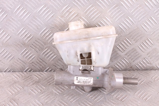 Циліндр головний гальма (Гідротормоз) 5175732AA CHRYSLER