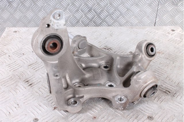 Цапфа поворотна права 52215TA0A00 HONDA