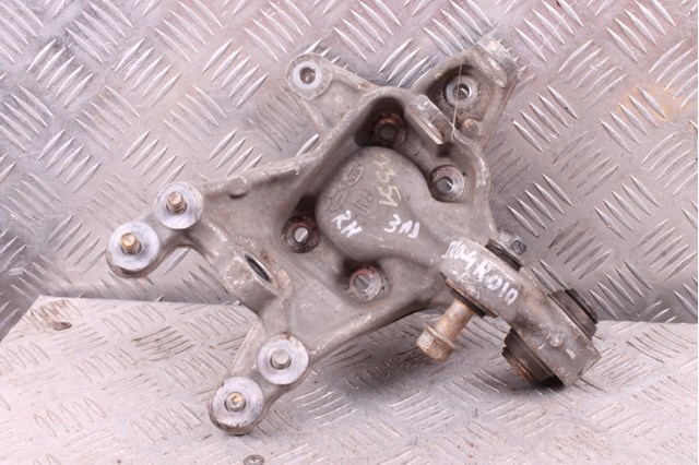 Цапфа поворотного кулака 527204R010 HYUNDAI