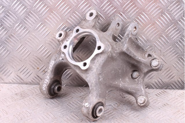 Цапфа поворотна права 52720C2100 HYUNDAI